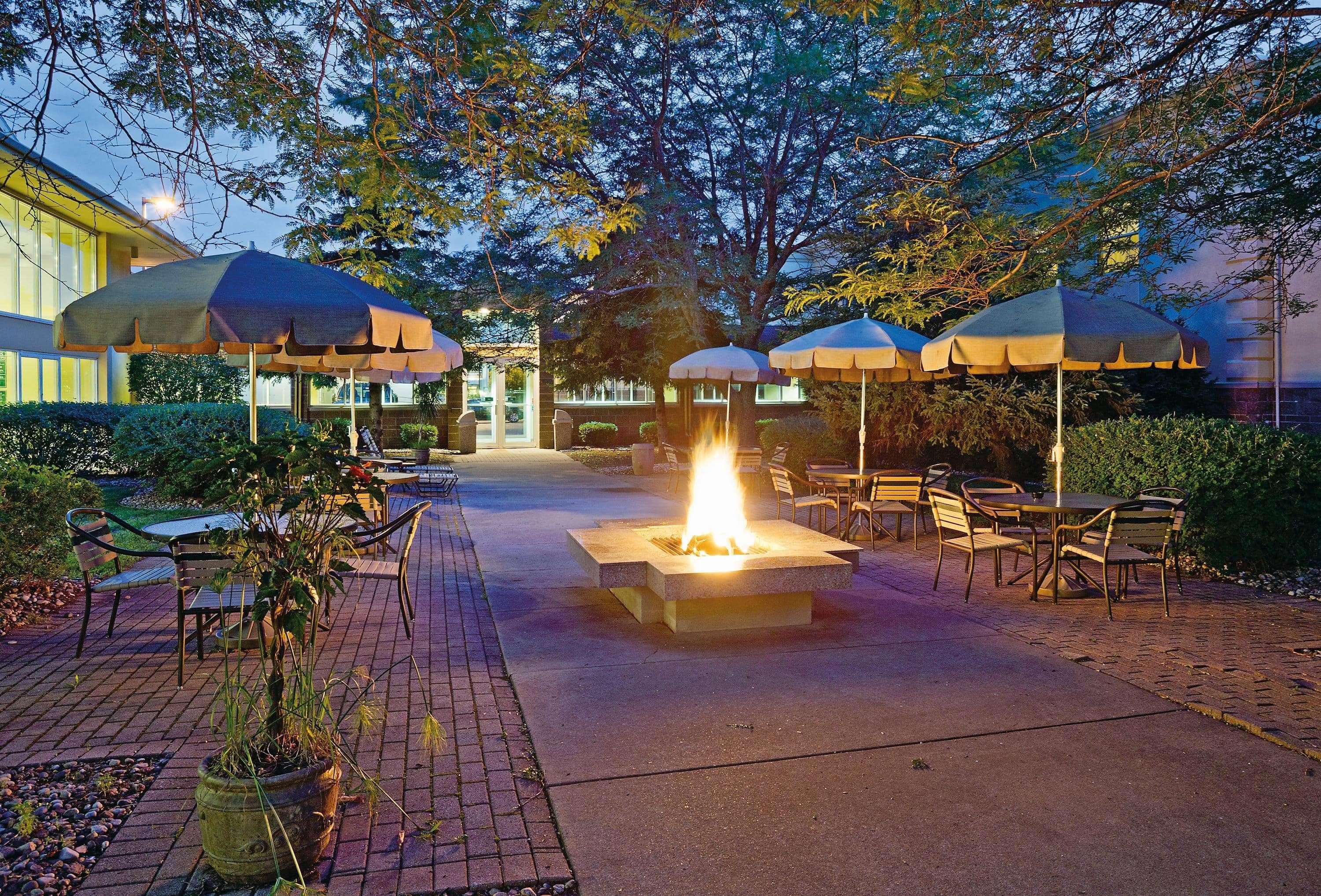 La Quinta By Wyndham Appleton College Avenue Hotel Buitenkant foto