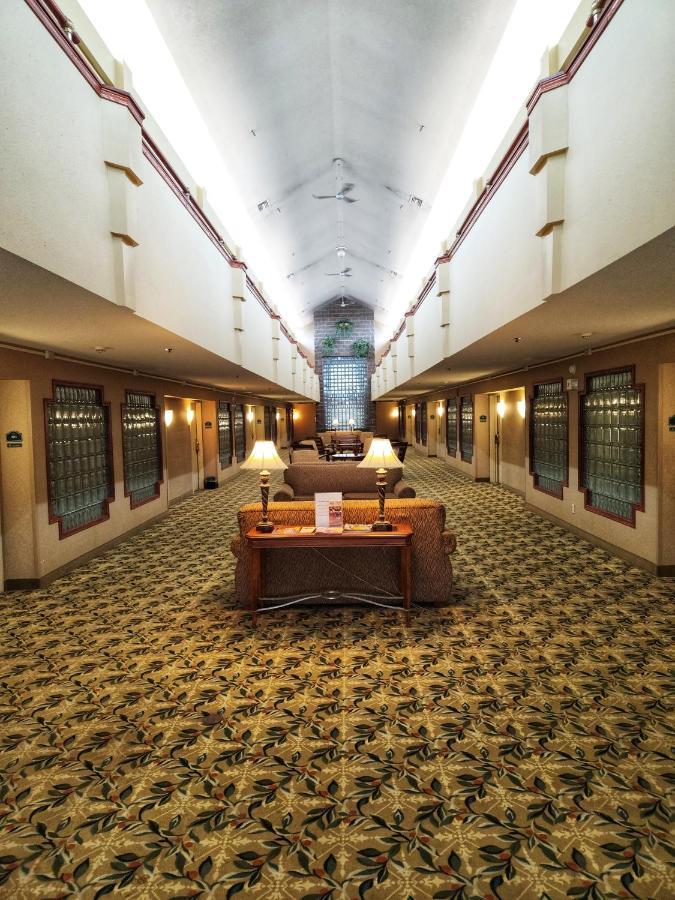 La Quinta By Wyndham Appleton College Avenue Hotel Buitenkant foto