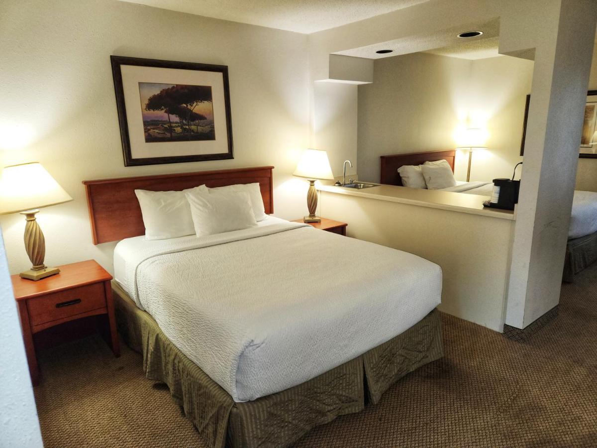 La Quinta By Wyndham Appleton College Avenue Hotel Buitenkant foto