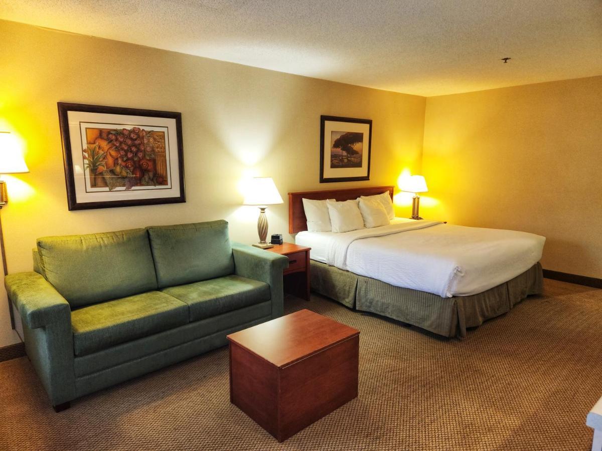 La Quinta By Wyndham Appleton College Avenue Hotel Buitenkant foto