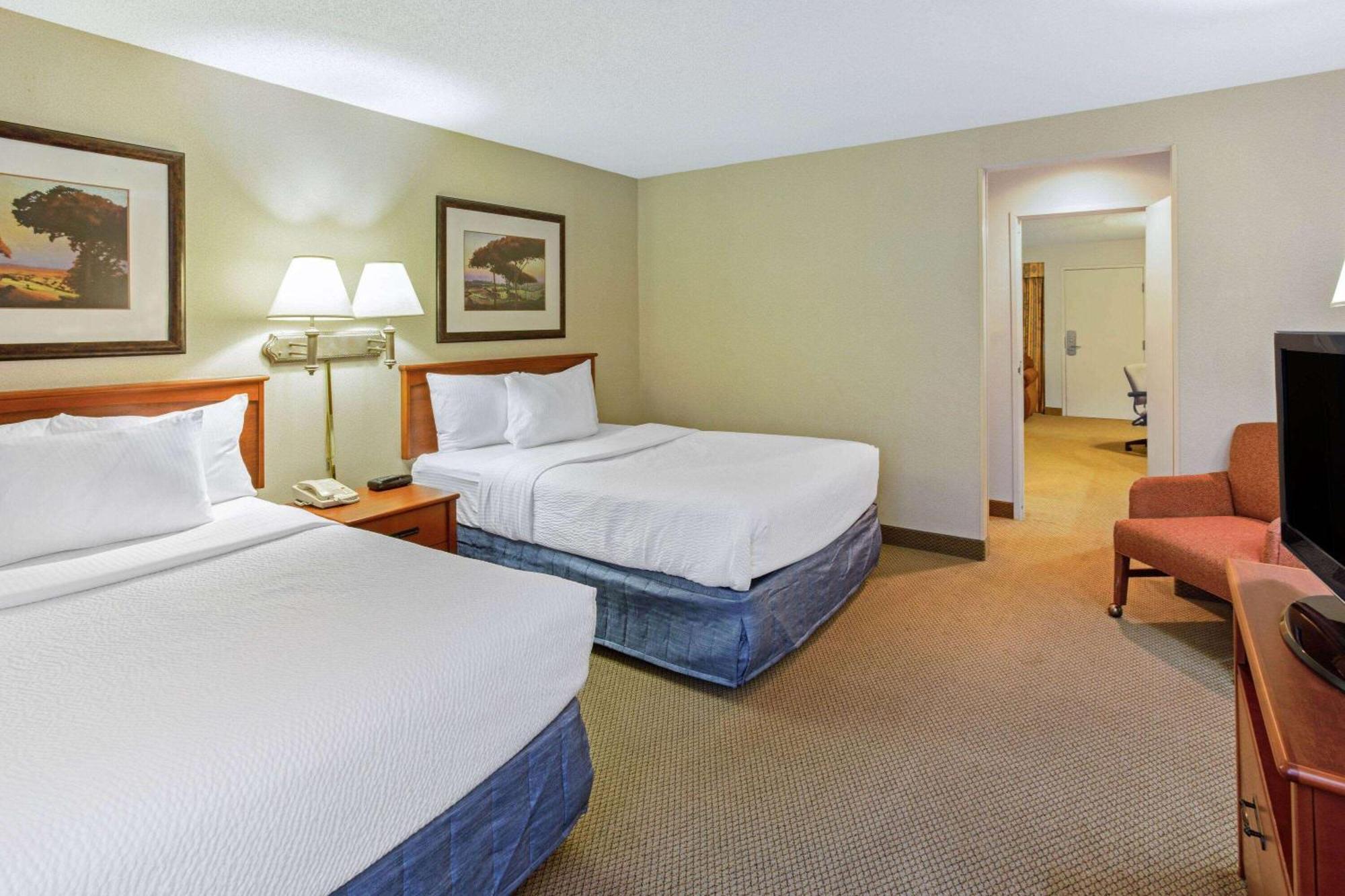 La Quinta By Wyndham Appleton College Avenue Hotel Buitenkant foto